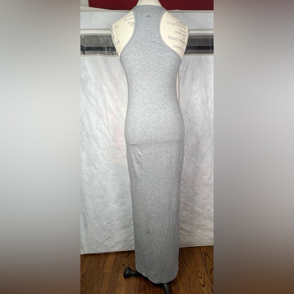 Lululemon pre-owned Refresh Maxi Dress size 6 Medium Grey excellent condition - Picture 7 of 7